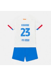 Barcelona Jules Kounde #23 Jalkapallovaatteet Lasten Vieraspeliasu 2023-24 Lyhythihainen (+ Lyhyet housut)